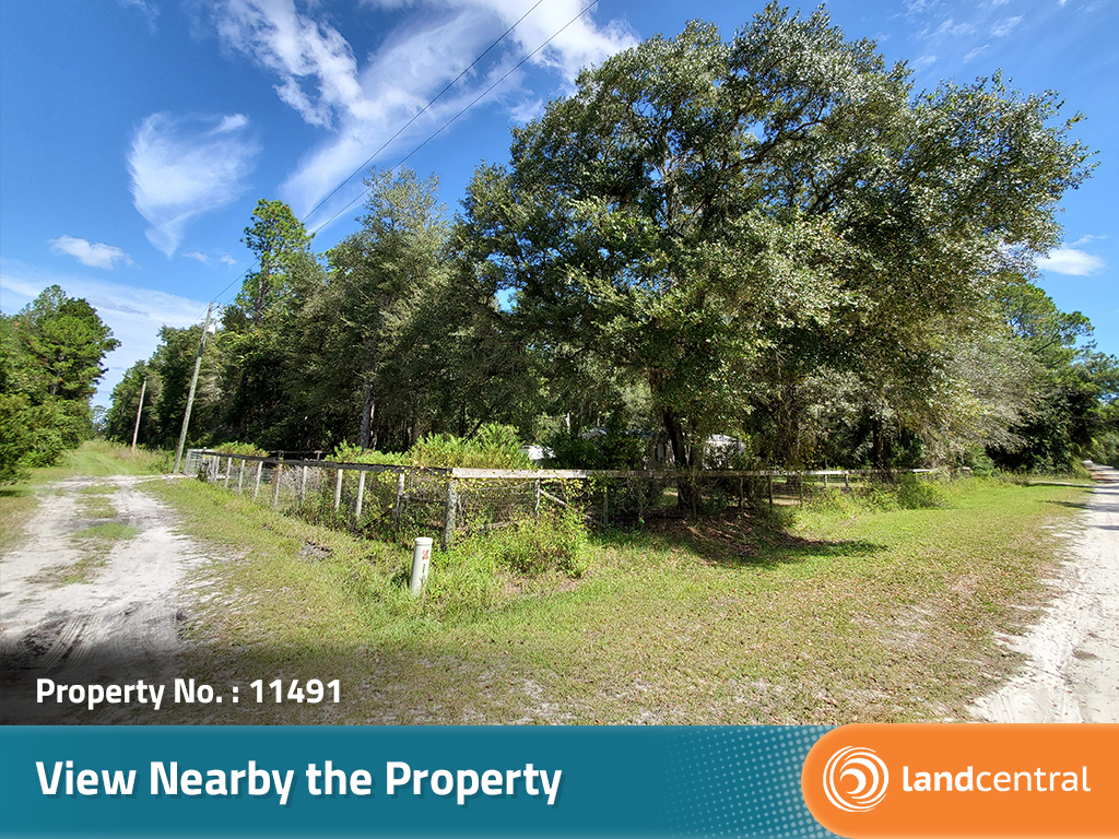 Beautiful corner lot in the rural part of Ocala in central Florida11