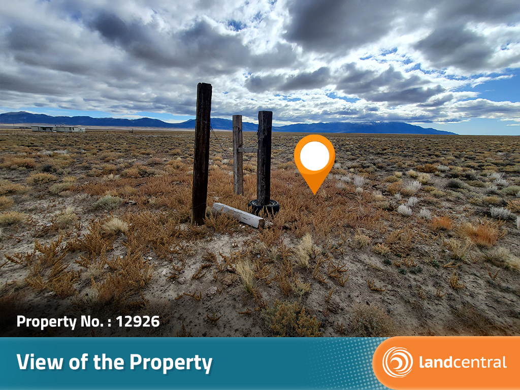 10 acres with mountain views in northern Nevada3