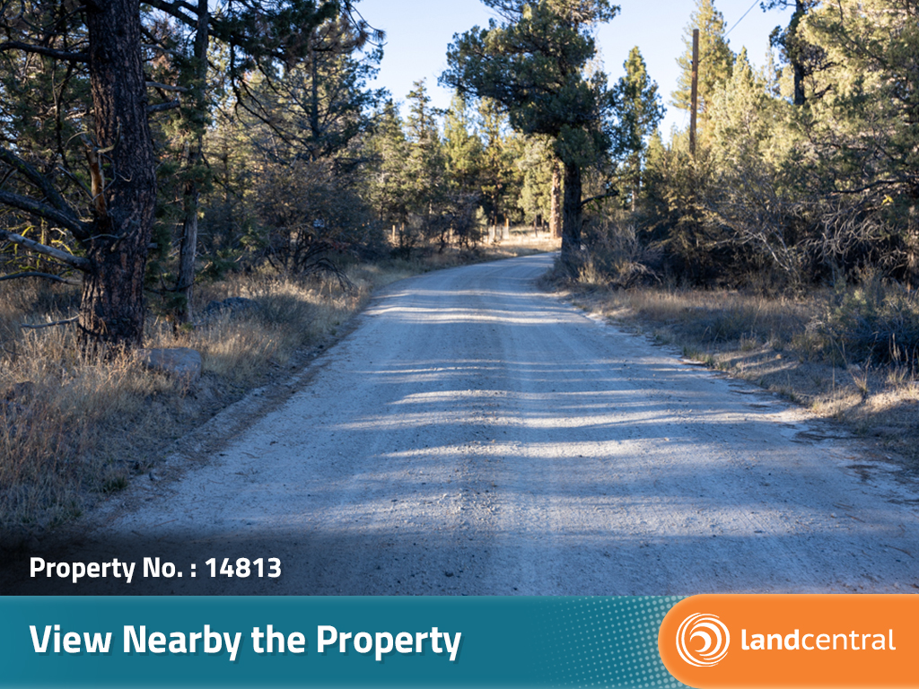 Over two acres in a quiet neighborhood close to Klamath Falls6