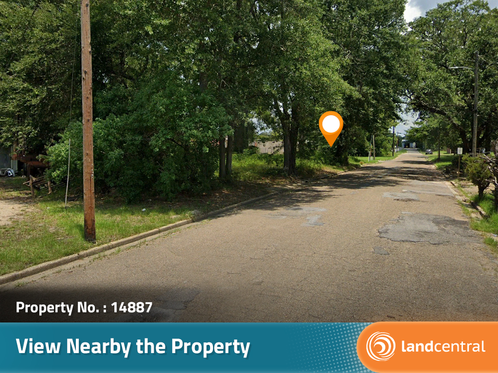 Almost half an acre on a gorgeous corner lot in a charming little town7
