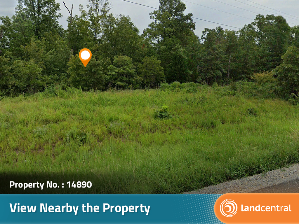 Great property only a few blocks from the stunning Norfork Lake8