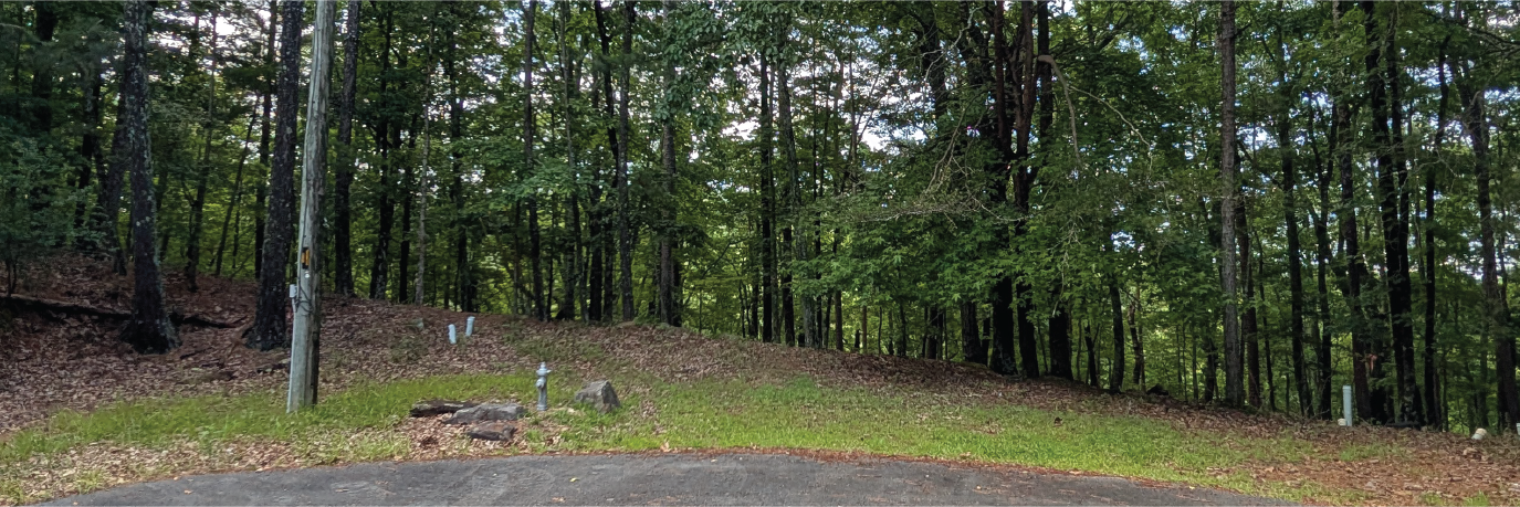 Beautiful property in a charming neighborhood close to the lake