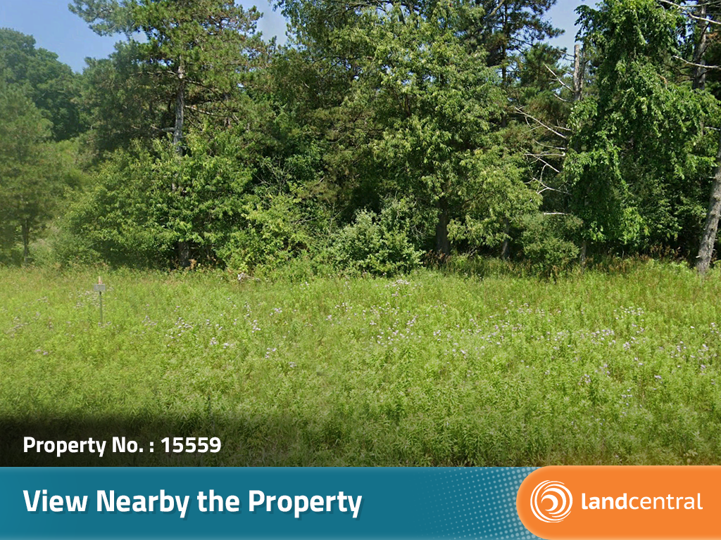 Beautiful property just down the road from your new favorite spot9