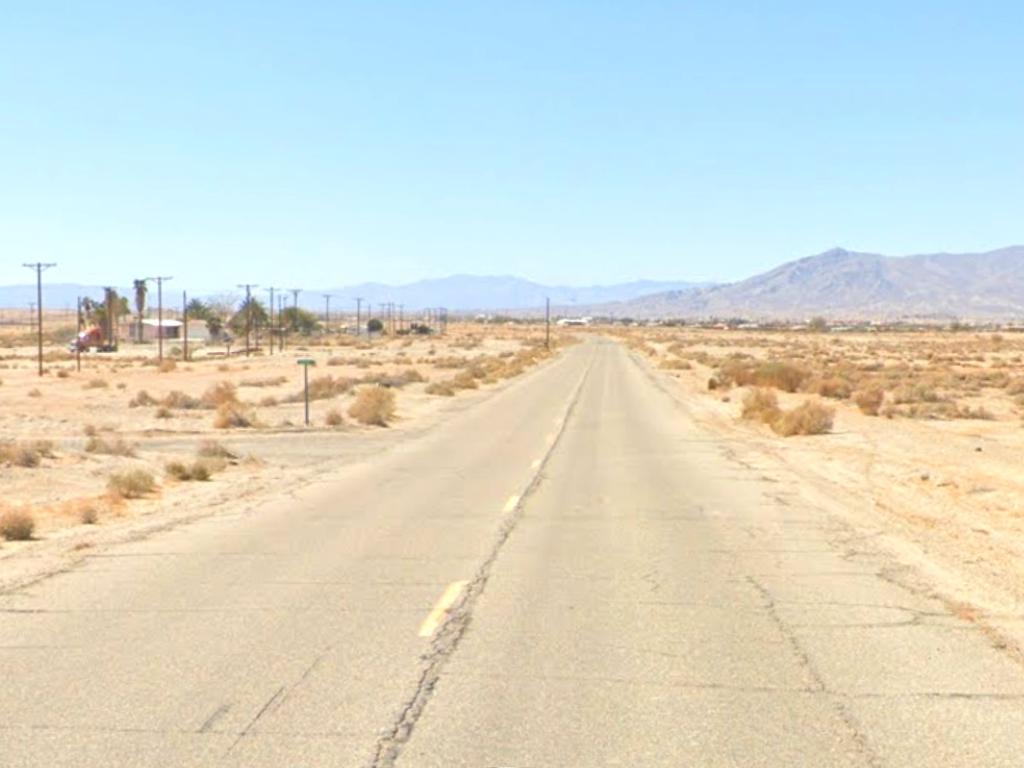 Nice sized lot in the quiet town of Salton City close to the water1