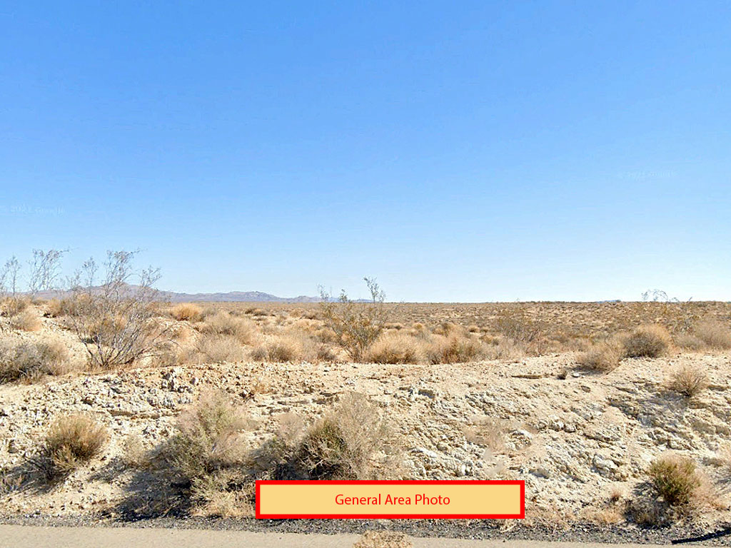 Sprawling 9 Acre Lot in California Desert1