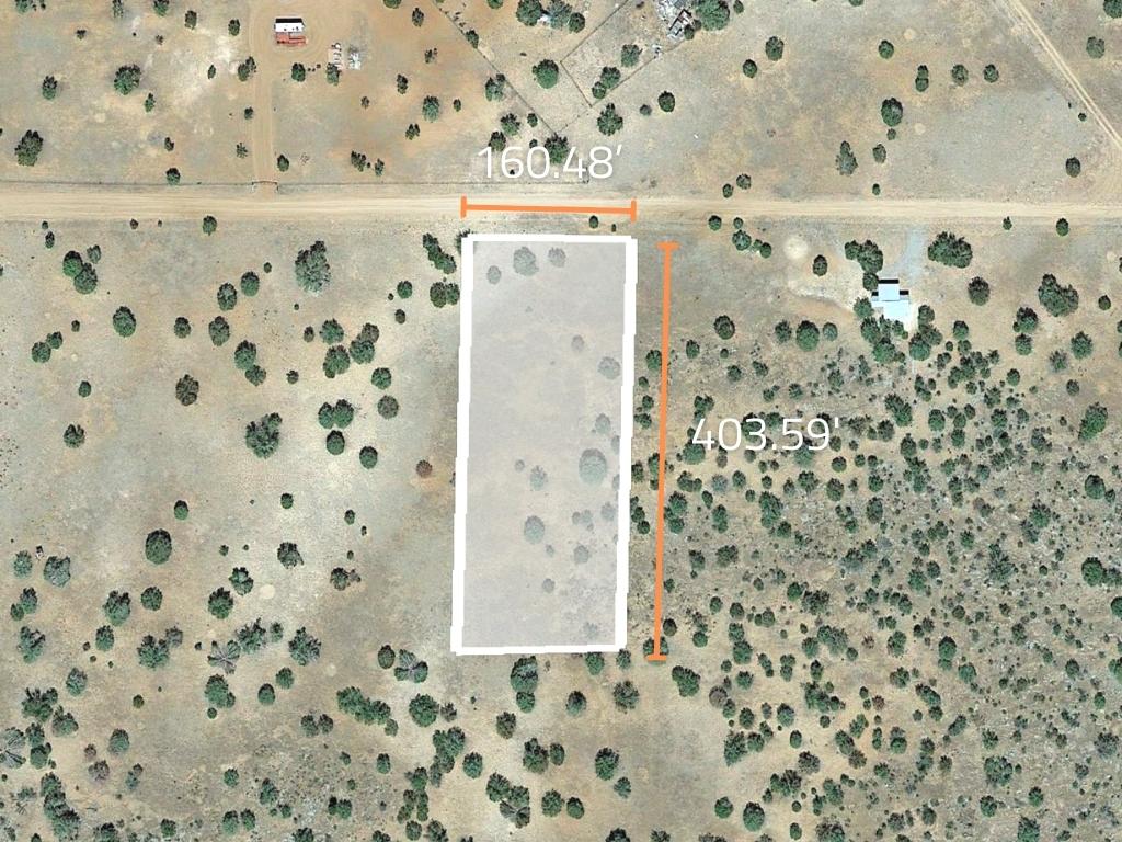 Large lot in beautiful desert solitude close to town1