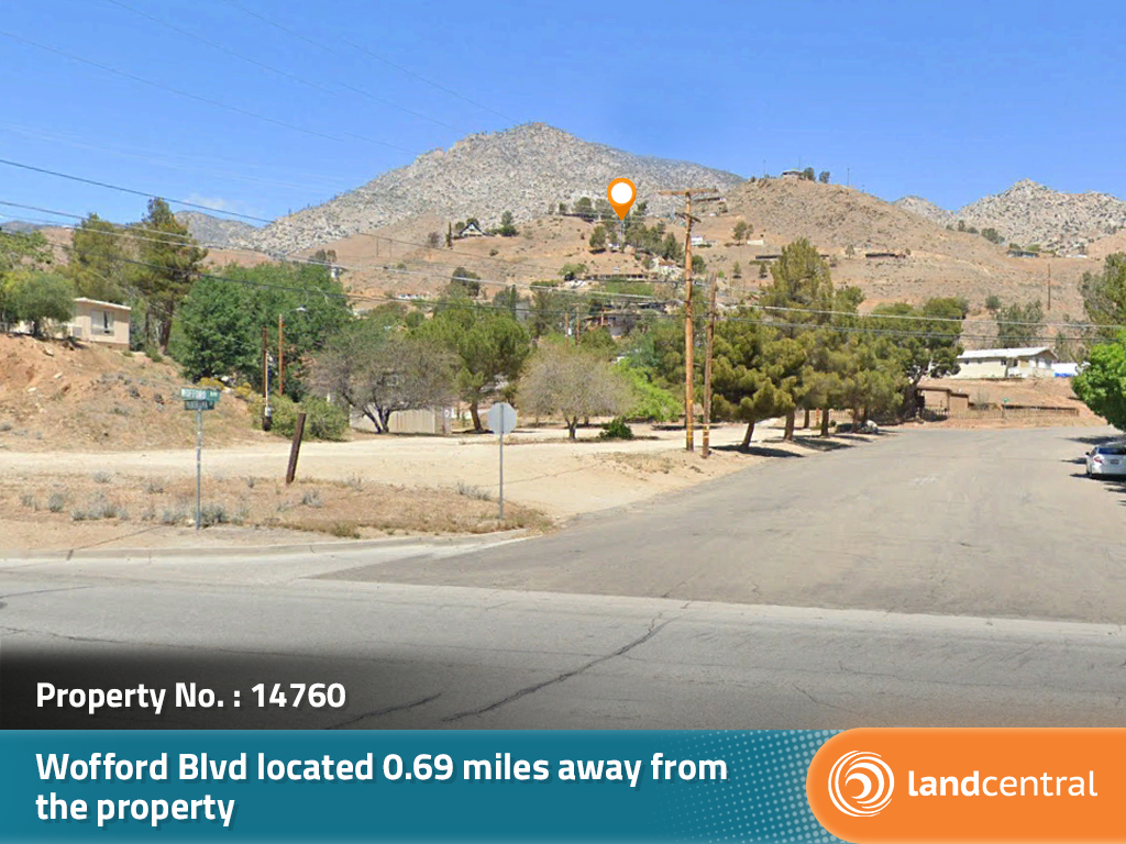 Nice sized property in a small town along the Kern River1